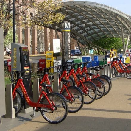 How to get around Washington DC using the efficient Metro and bike shares How to get around Washington DC using the efficient Metro and bike shares